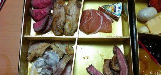 【東方】紫苑ちゃんに発送されるおせち